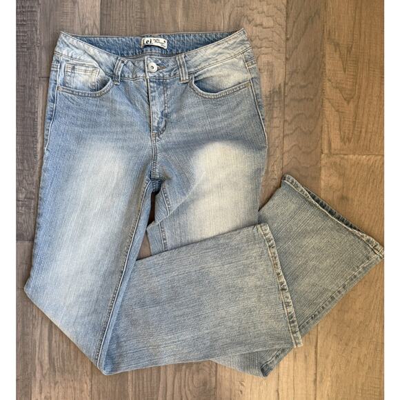 Y2K LEI Sophia Junior Sz 11 Hiphugger Denim Bootcut Flare Embroidered pockets - Picture 2 of 8
